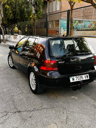 300,000km Volkswagen Golf 1999
