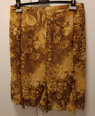 Traje blusa y falda gasa estampado floral