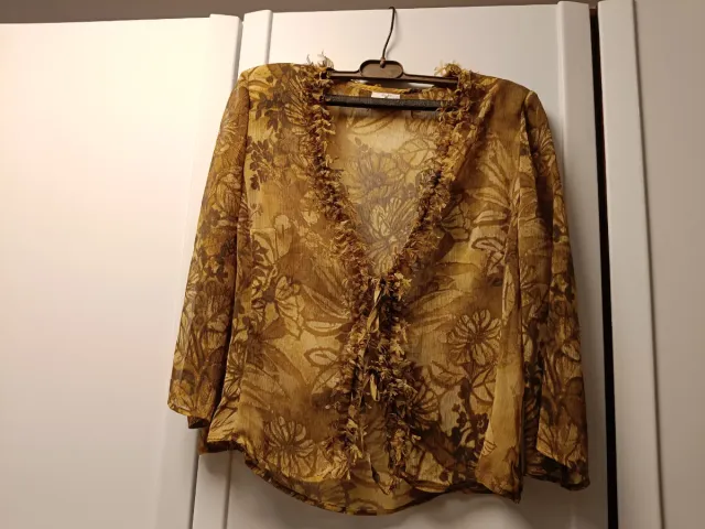 Traje blusa y falda gasa estampado floral