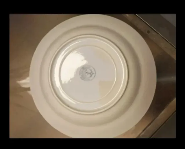 Sopera y platos de la cartuja de sevilla