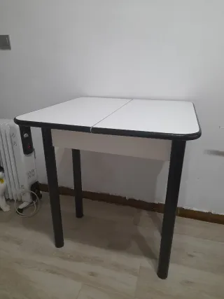 Mesa cocina plegable con cajón