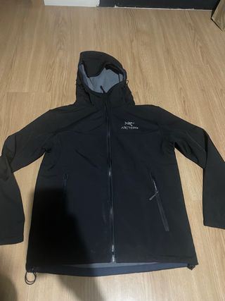 Cortavientos Arc'teryx Negro
