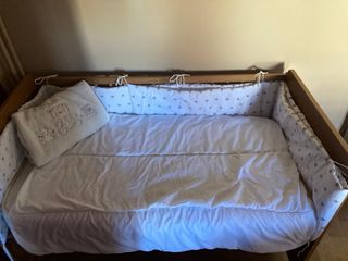 Cuna de madera con protectores posibilidad colecho
