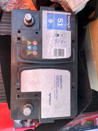 Batería Coche Norauto 51 12V 70Ah AGM