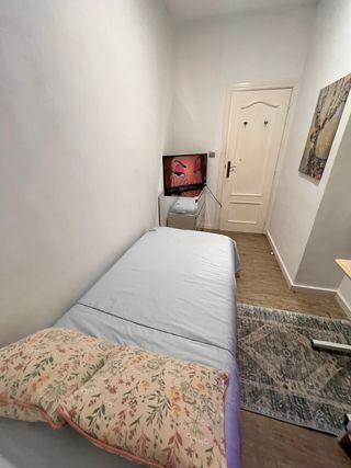 Habitación individual amueblada en alquiler