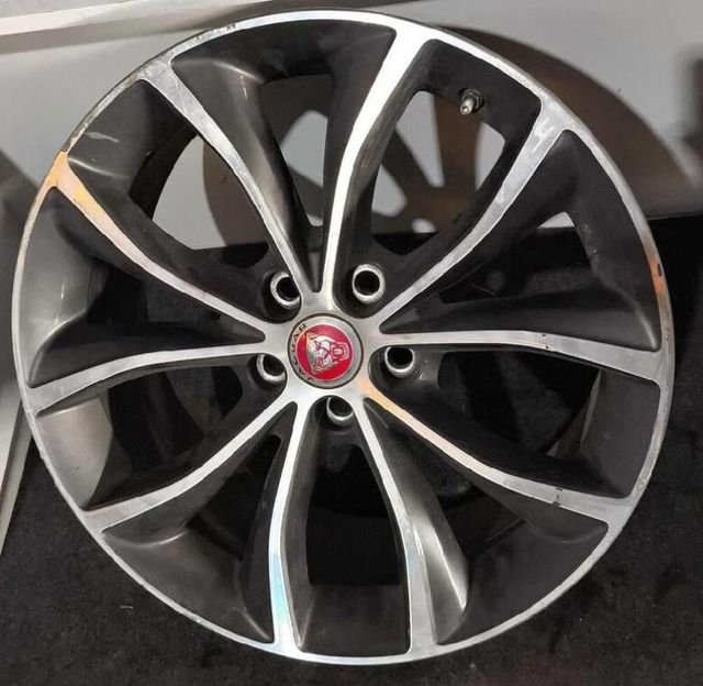 221955 llanta gx631007sa jaguar xf 2.0 20d mt (180