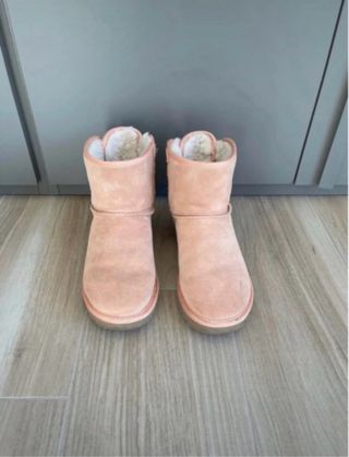 UGG rosa con fiocco