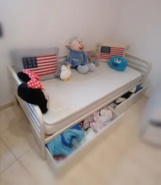 Sofá cama con cajones