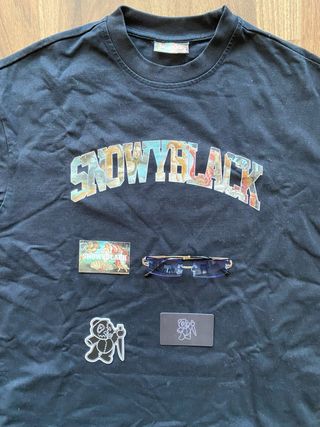 Camiseta SnowyBlack + pantalón corteiz