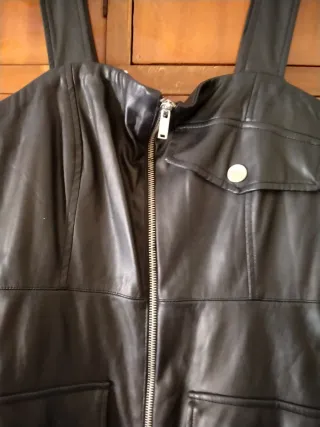 Vestido negro efecto piel sin estrenar