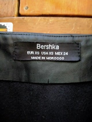 Vestido negro efecto piel sin estrenar