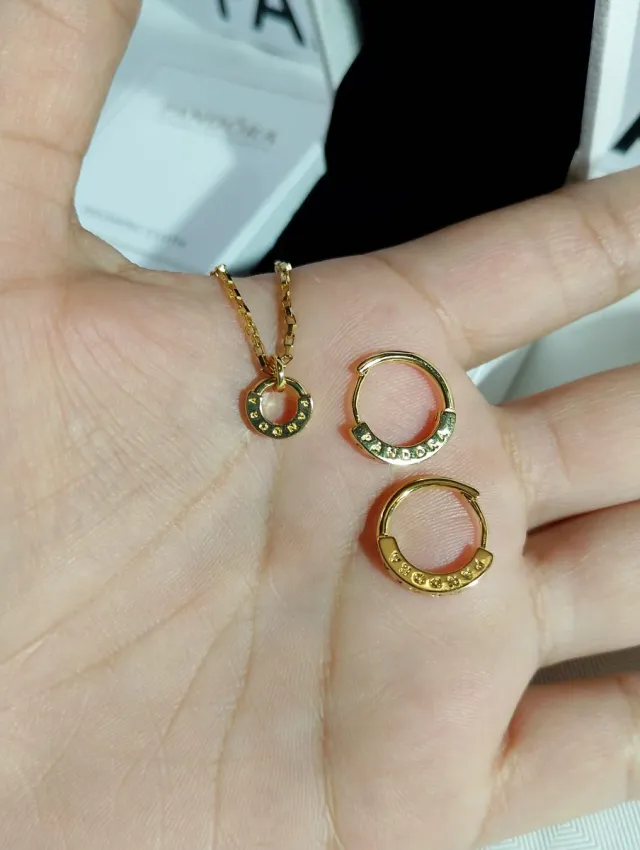 Conjunto Pandora Collar y Pendientes Aro