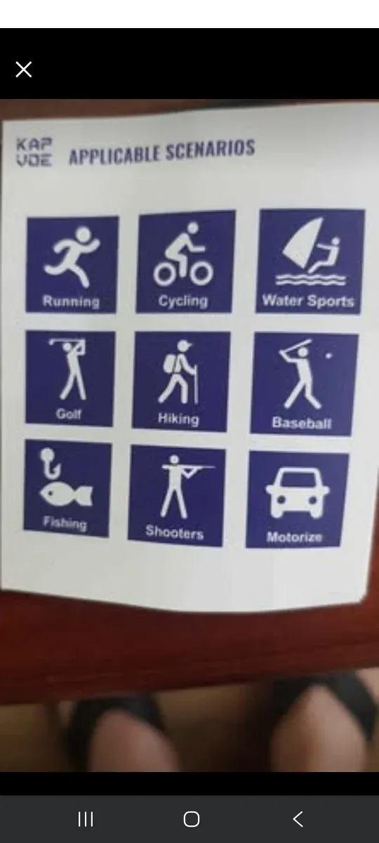 Gafas deportivas negras con funda