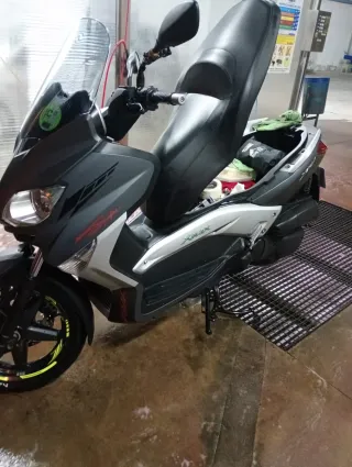 Yamaha Xmax YP125 RGris año 2013