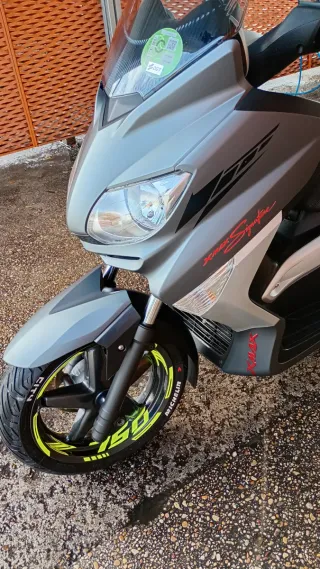 Yamaha Xmax YP125 RGris año 2013