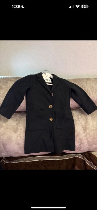 Gabardina Zara niño negra 113 cm