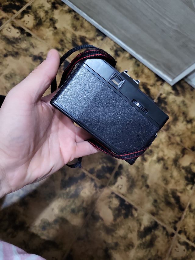 Cámara Yunon Vintage Negra