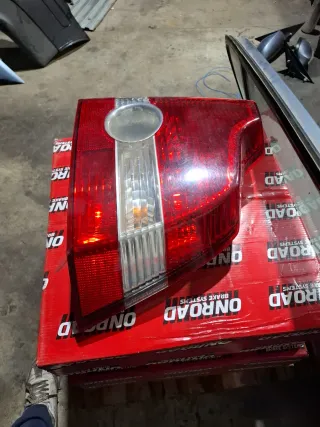 Piloto trasero derecho Volvo S40