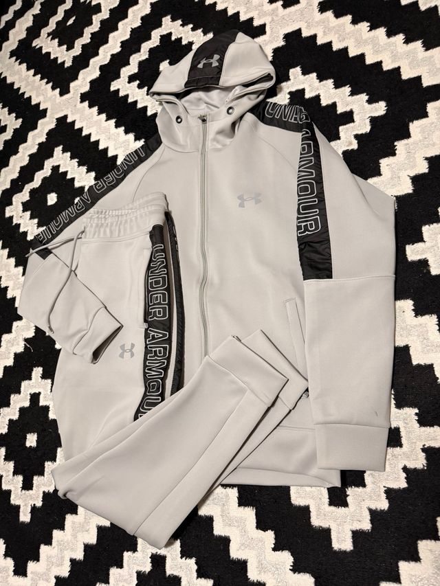 Conjunto Chándal Under Armour Gris