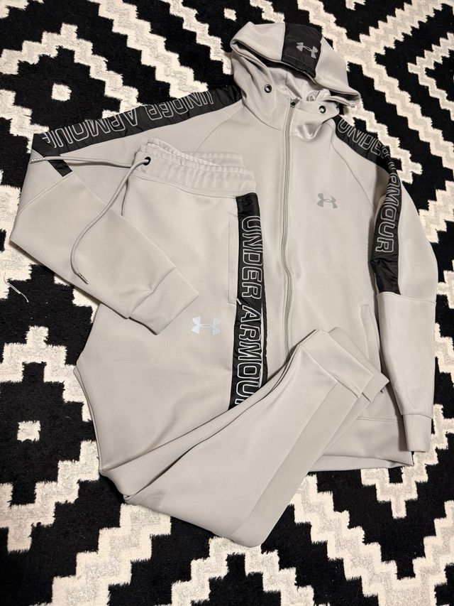 Conjunto Chándal Under Armour Gris