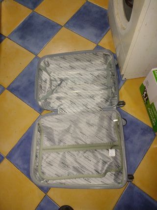 Maleta de mano de viaje azul y gris