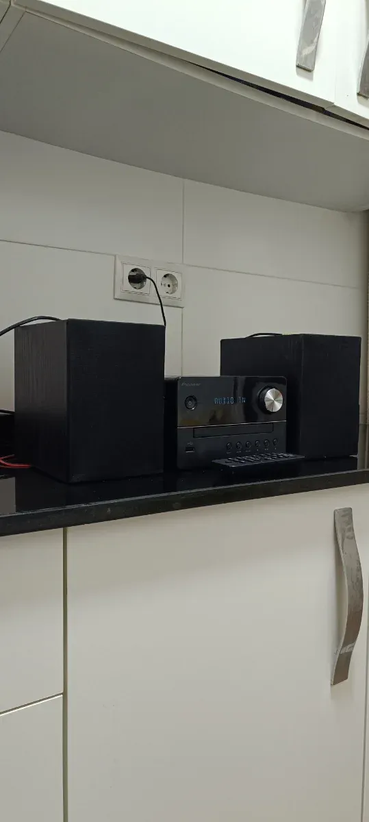 Mini cadena Pioneer negra