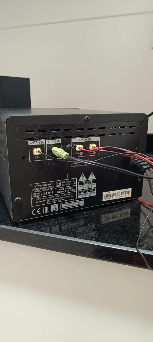 Mini cadena Pioneer negra