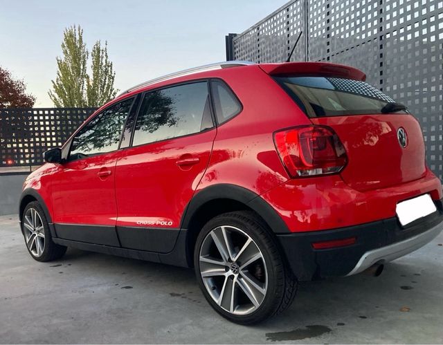 VOLKSWAGEN POLO CROSS 105cv TSI