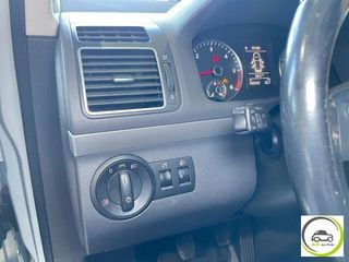 VOLKSWAGEN Touran Edition 1.6 TDI 105 CV (7 plazas)