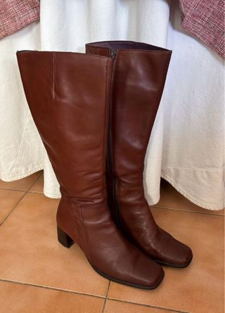Botas altas piel marrones talla 40