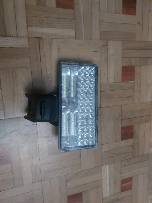 Foco LED para batería dewalt nuevo