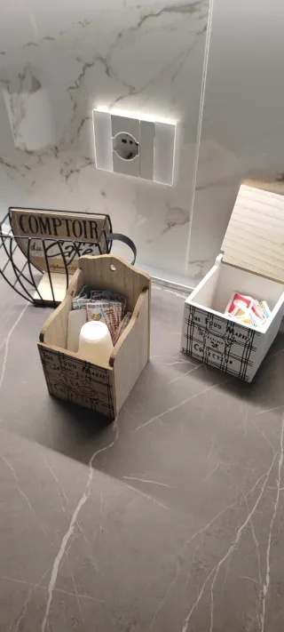 Porta capsule, bicchieri e stecchette