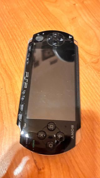 Sony PSP Negra con juegos de regalos