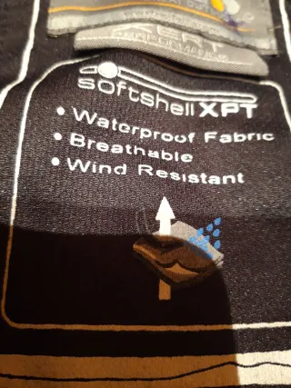 Cazadora nueva  Regatta wind waterproof  L