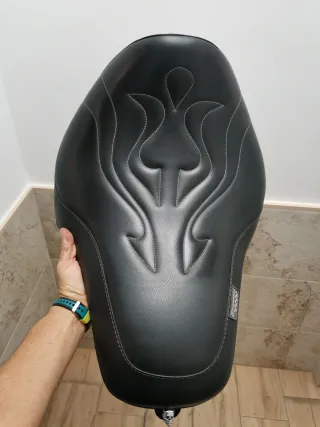 Asiento Moto Granucci monoplaza Vn900 Classic