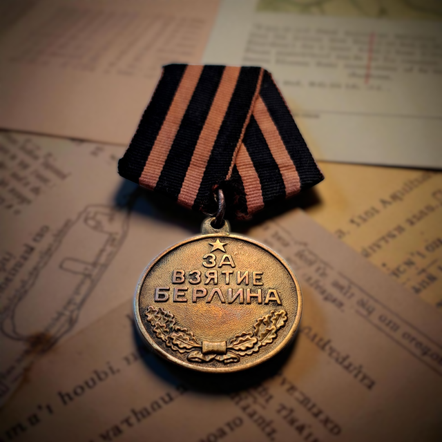 2aGM- Medalla por la Conquista de Berlín 1945 URSS