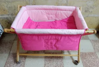 Mini cuna rosa con ositos
