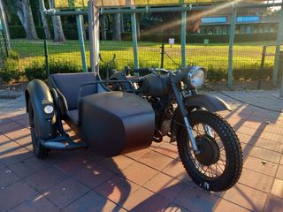 Alquiler moto con sidecar para eventos