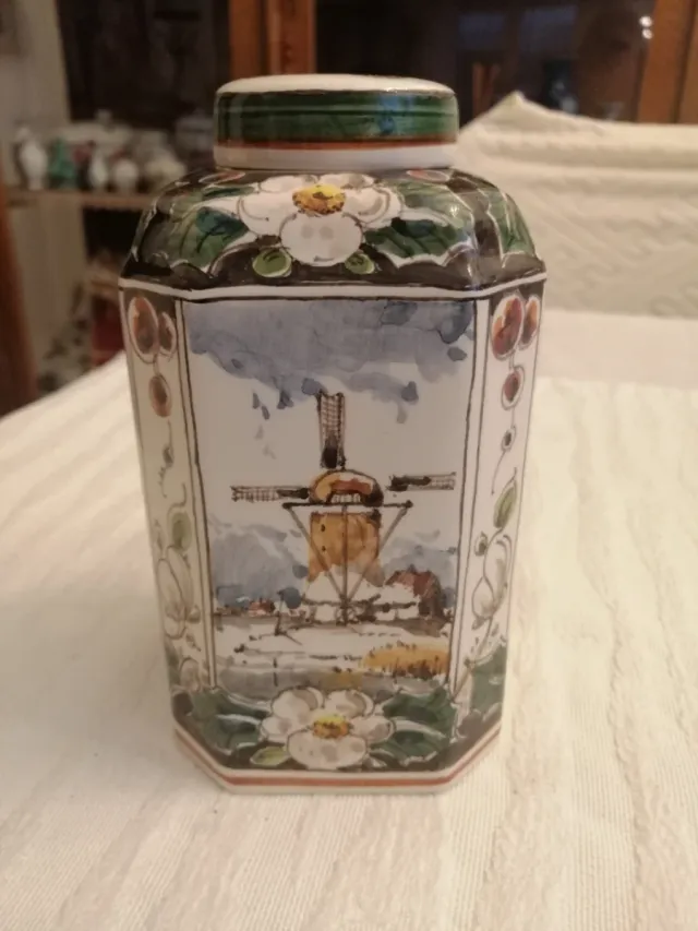 Vaso in porcellana Delft anni '70