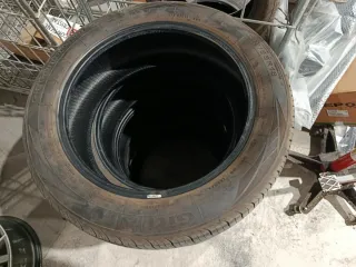 Neumático 225/55R18