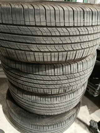 Neumático 225/55R18