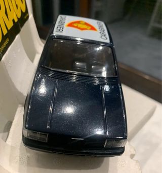 Alfa Romeo 33 Carabinieri 1/24 Burago