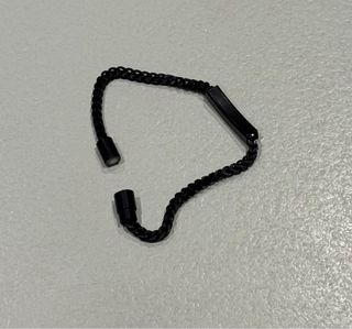 Braccialetto nero con chiusura magnetica