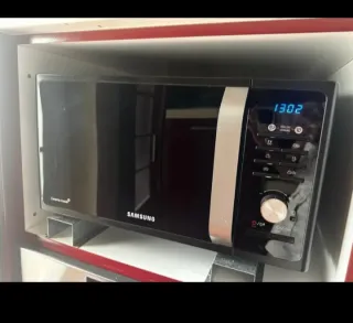 Microondas Samsung Negro