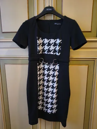 Abito donna con accessorio metallico tg. S