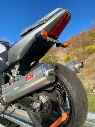 Suzuki SV1000S Plata