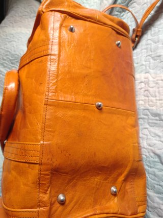 Bolso de mano de cuero naranja