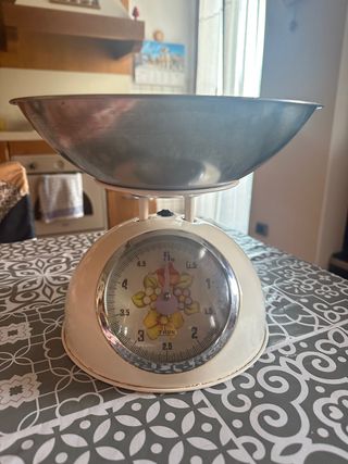 Bilancia da cucina Thun vintage