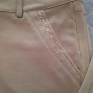 Pantalone curvy Lizalù beige con strass