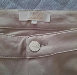 Pantalone curvy Lizalù beige con strass